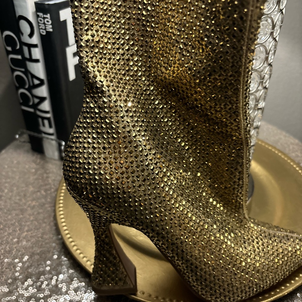 Never Worn Steve Madden Booties